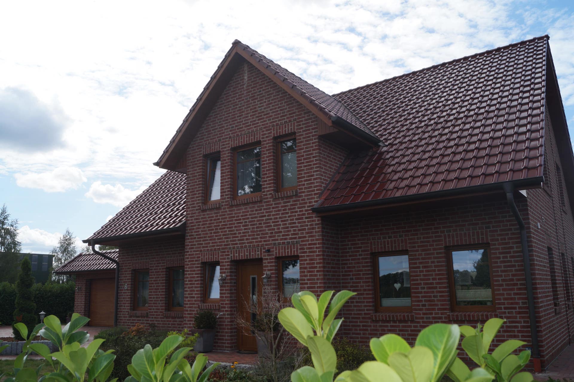 Professionelle Dachreparaturen und -wartung in Friesoythe und Cloppenburg: